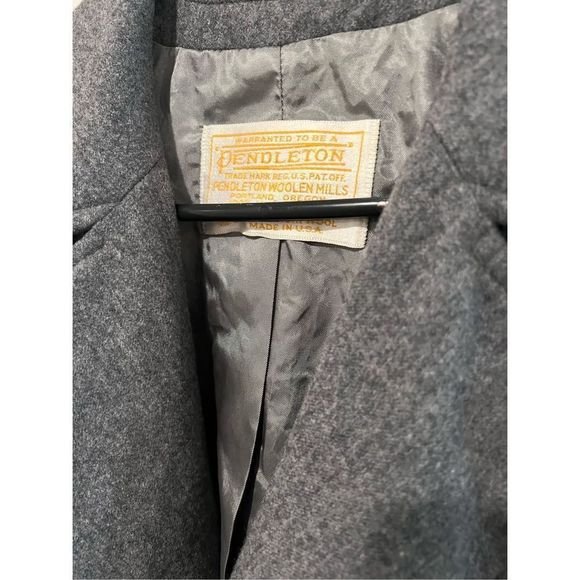 Pendleton 100% Virgin Wool Coat Size 10 - Picture 3 of 4